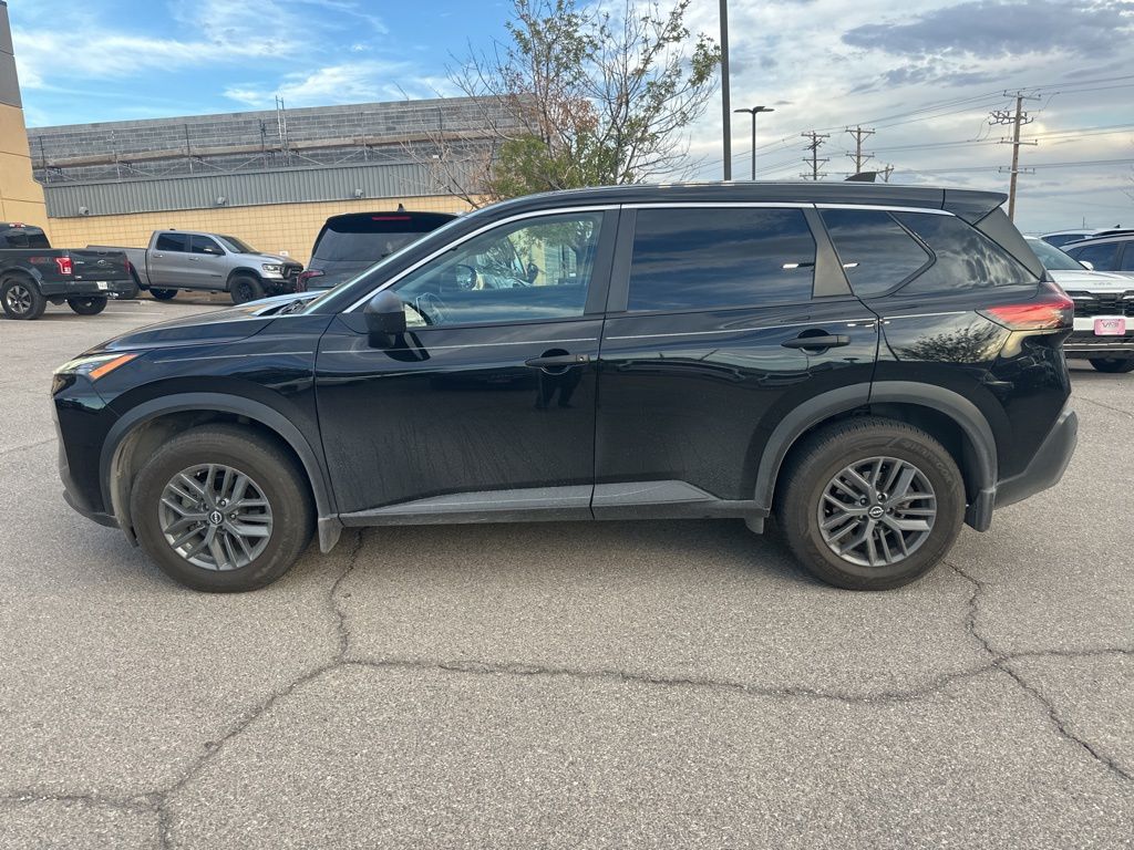 2022 Nissan Rogue S photo 3
