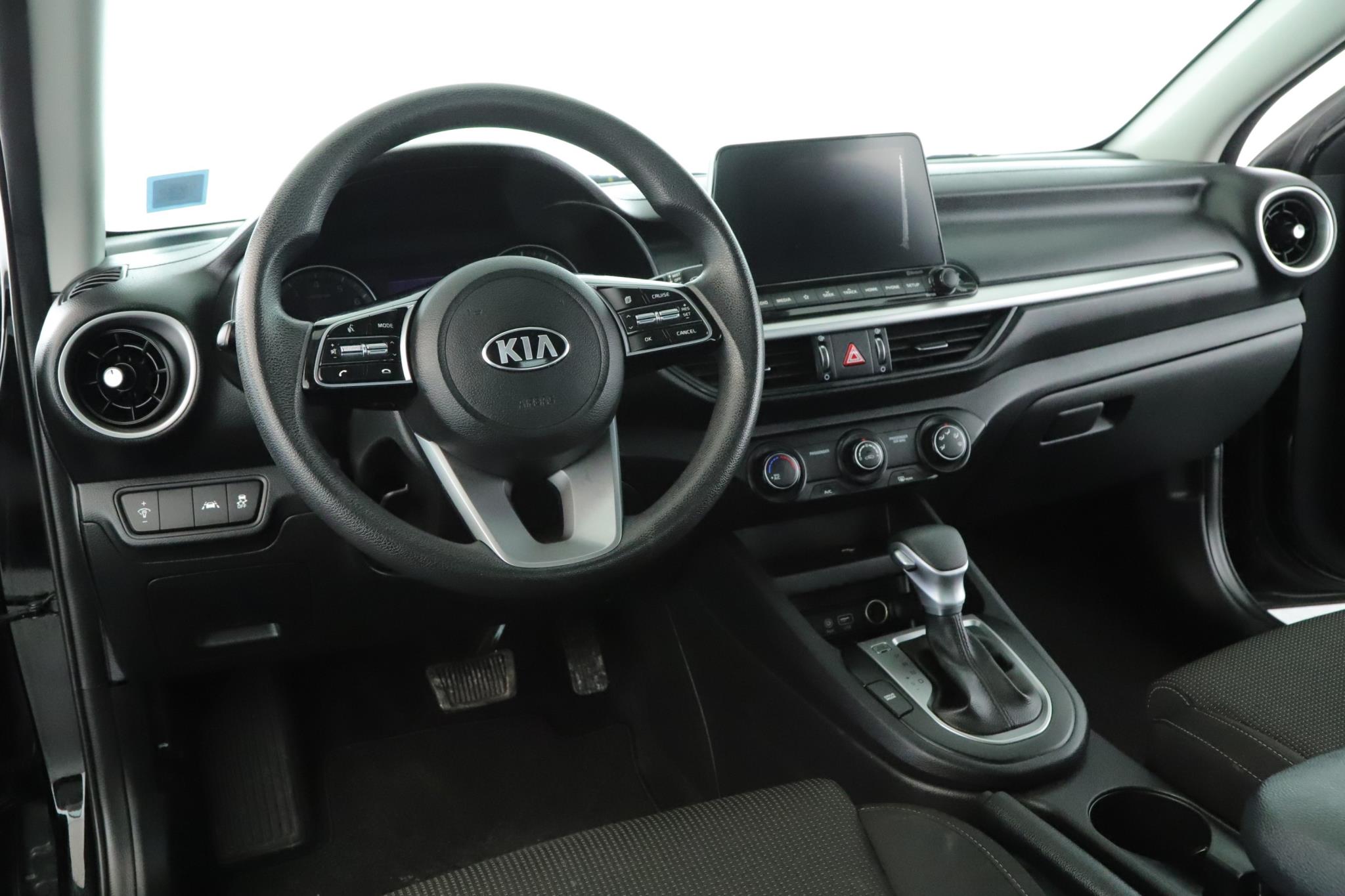 Used 2021 Kia Forte LXS with VIN 3KPF24AD1ME273703 for sale in Amityville, NY