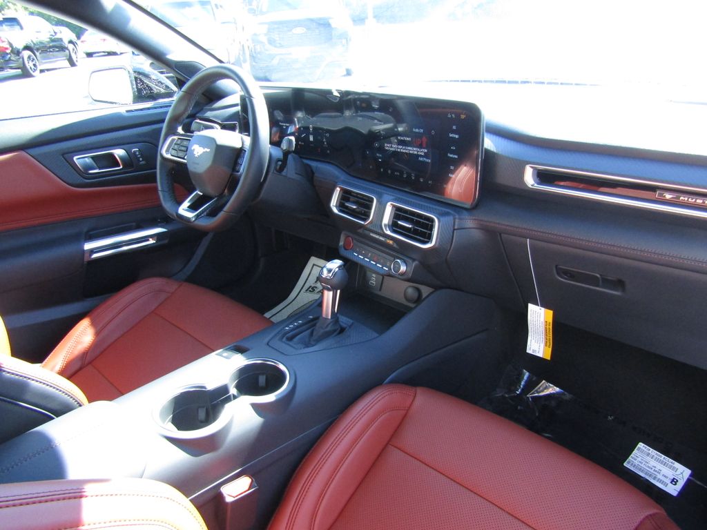 2025 Ford Mustang GT Premium Convertible photo 15