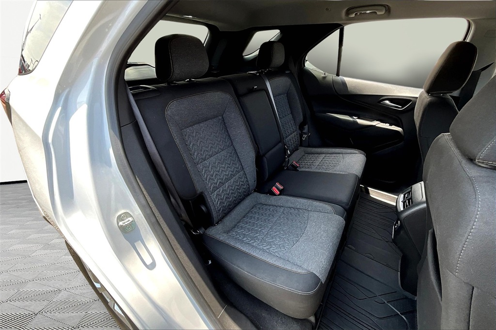 2022 Chevrolet Equinox LT photo 25
