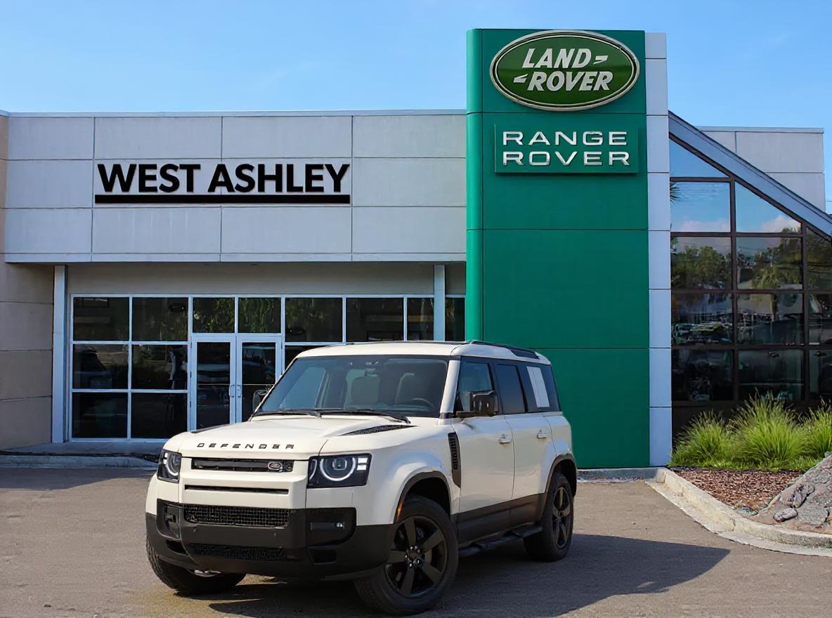 2026 Land Rover Defender X-Dynamic SE's photo