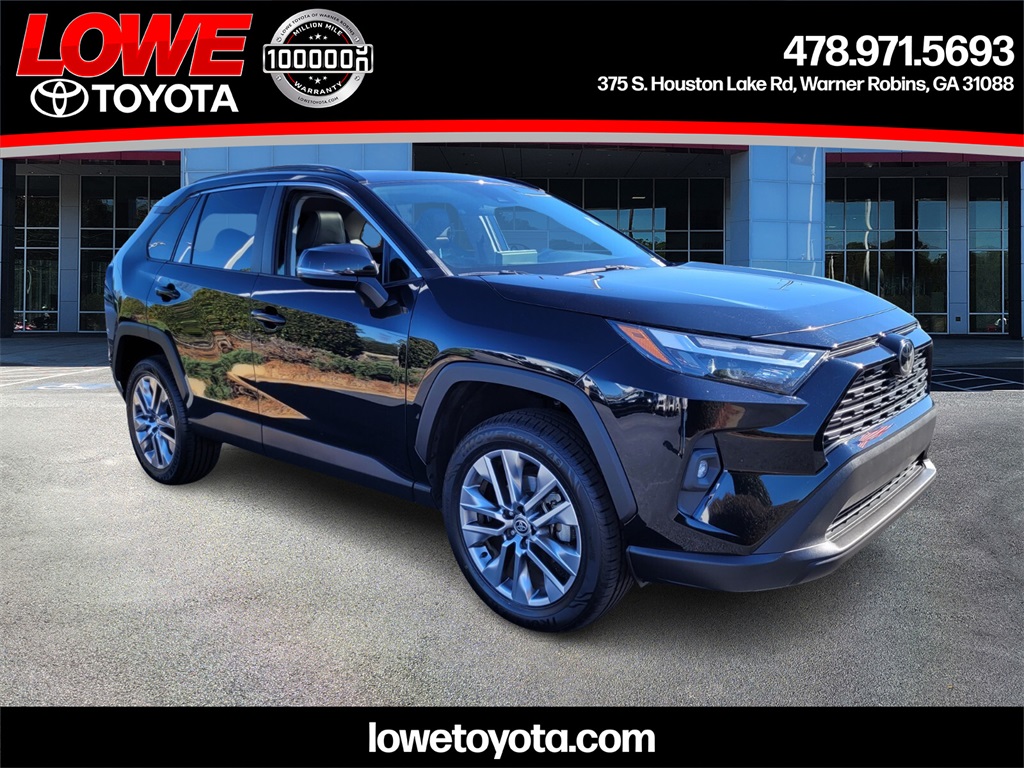 2023 Toyota RAV4 XLE Premium's photo