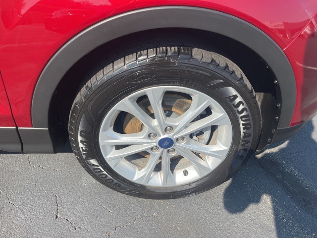 2018 Ford Escape SEL photo 4