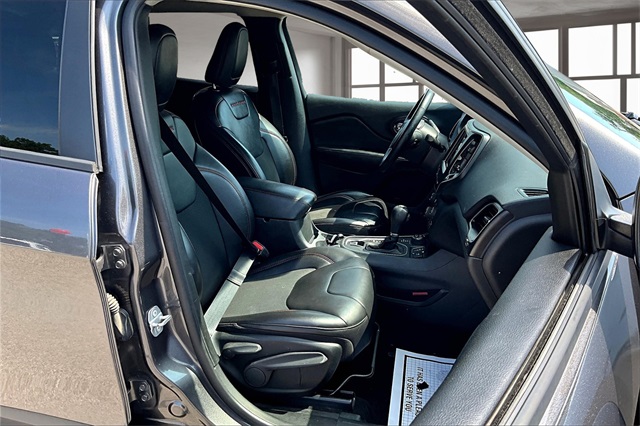 2019 Jeep Cherokee Trailhawk photo 8