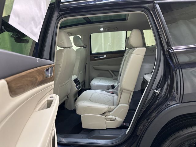 2026 Volkswagen Atlas SE Technology photo 23
