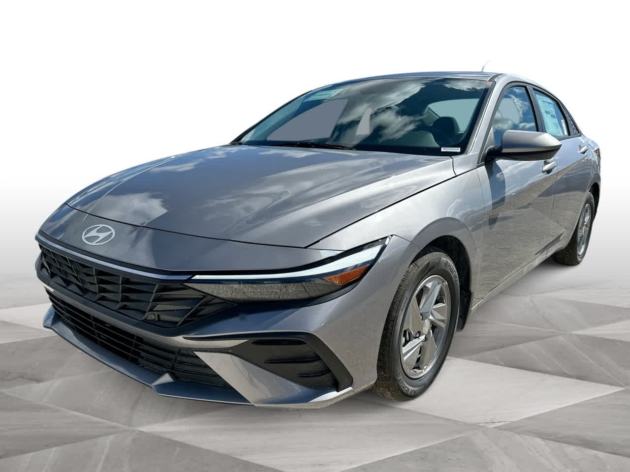 2025 Hyundai Elantra SE photo 4