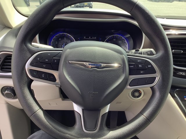 2021 Chrysler Voyager LXi photo 11