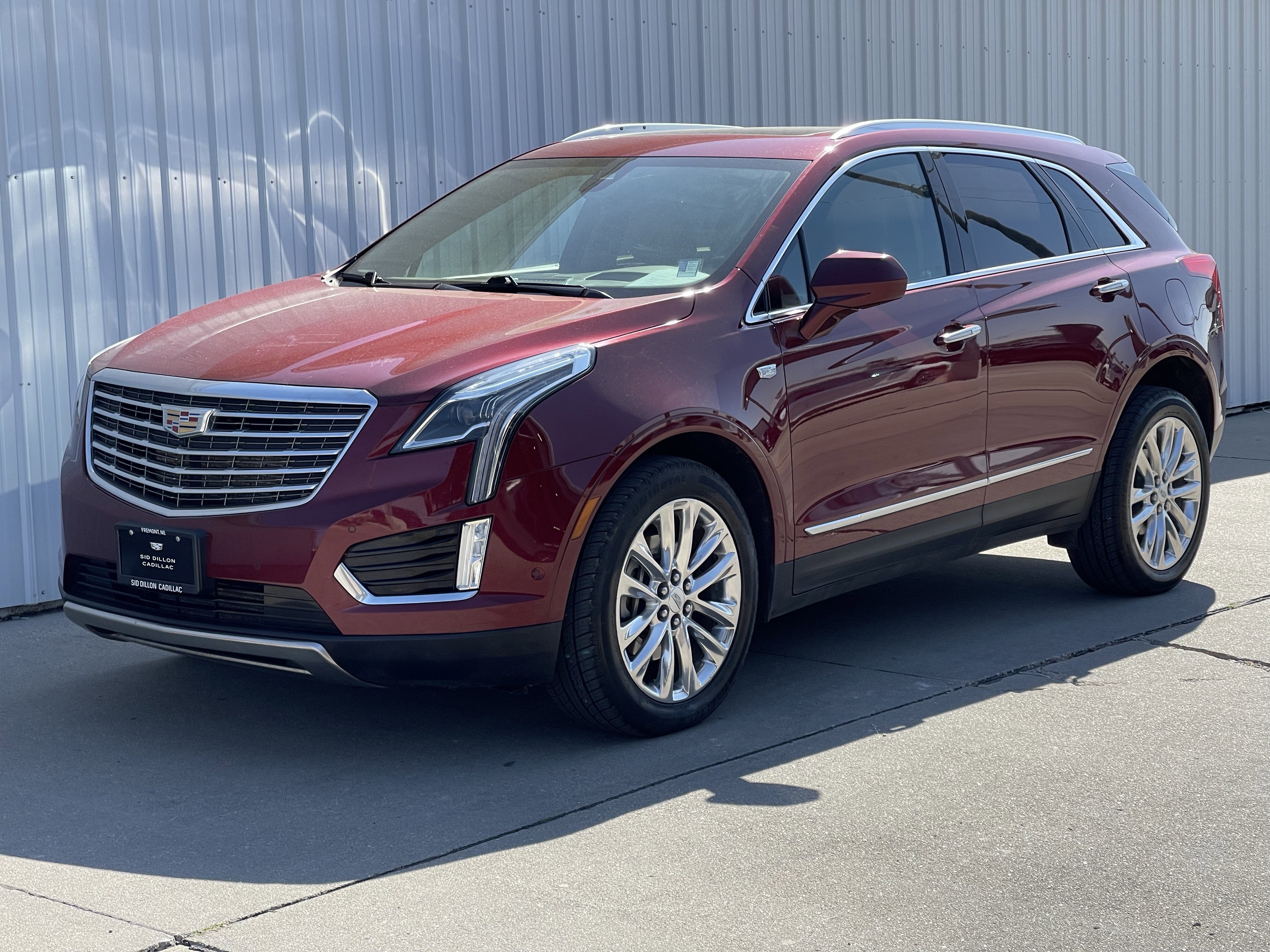 2017 Cadillac XT5 Platinum's photo