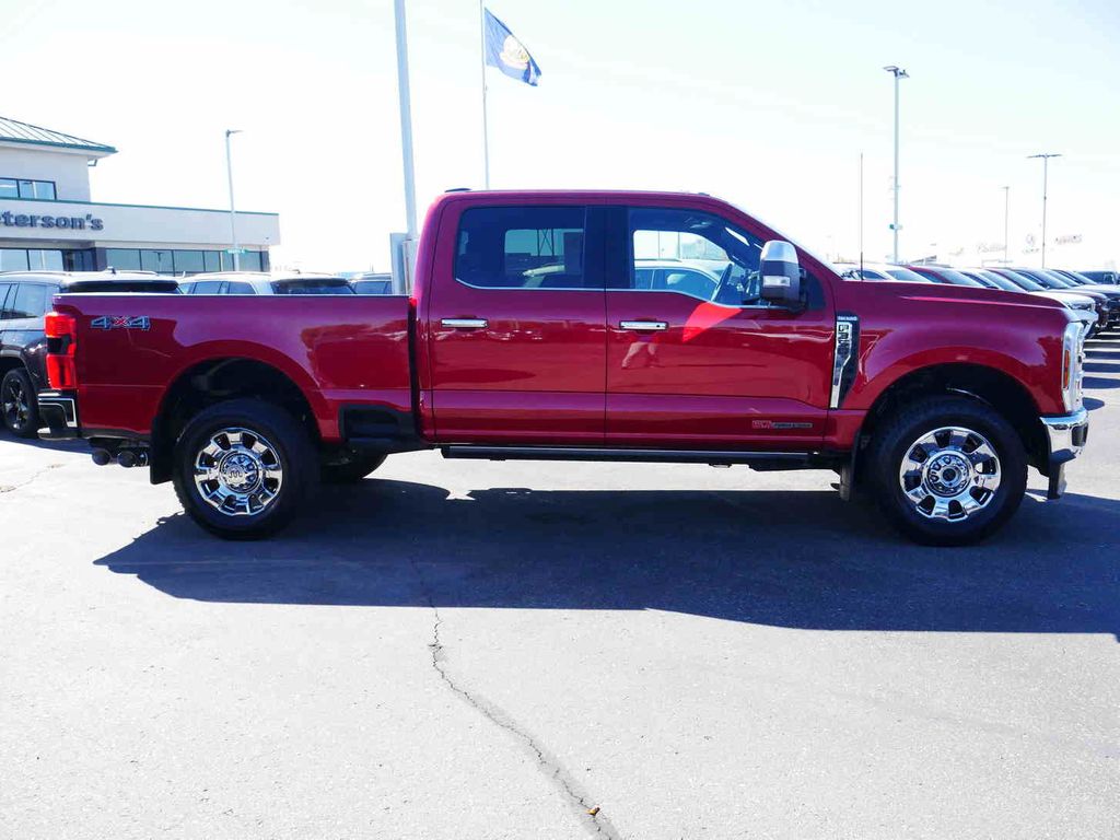 2024 Ford F-350 photo 21