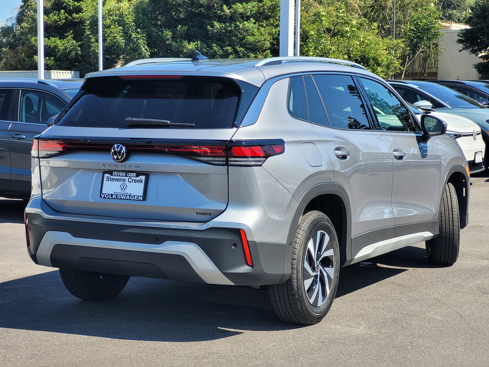 2025 Volkswagen Tiguan S photo 4
