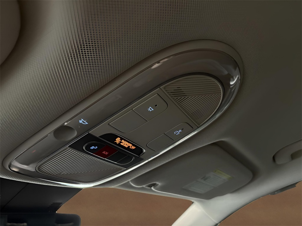 2025 Hyundai Ioniq 5 SEL photo 18