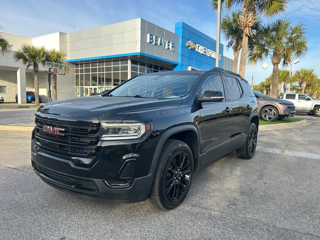 2022 GMC Acadia SLE's photo