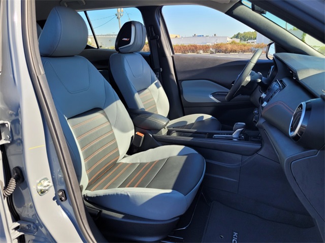 2024 Nissan Kicks SR photo 14