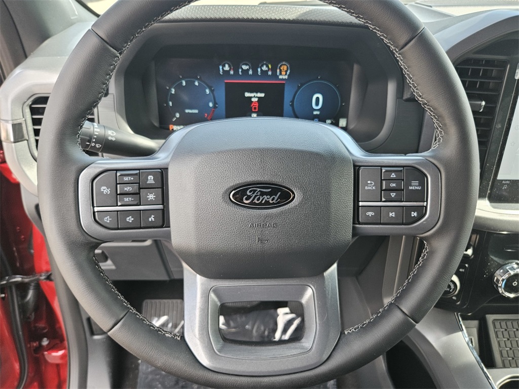 2025 Ford F-150 XLT photo 12