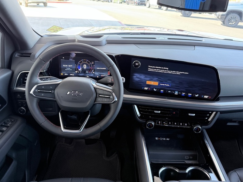 2025 Chevrolet Suburban RST photo 12