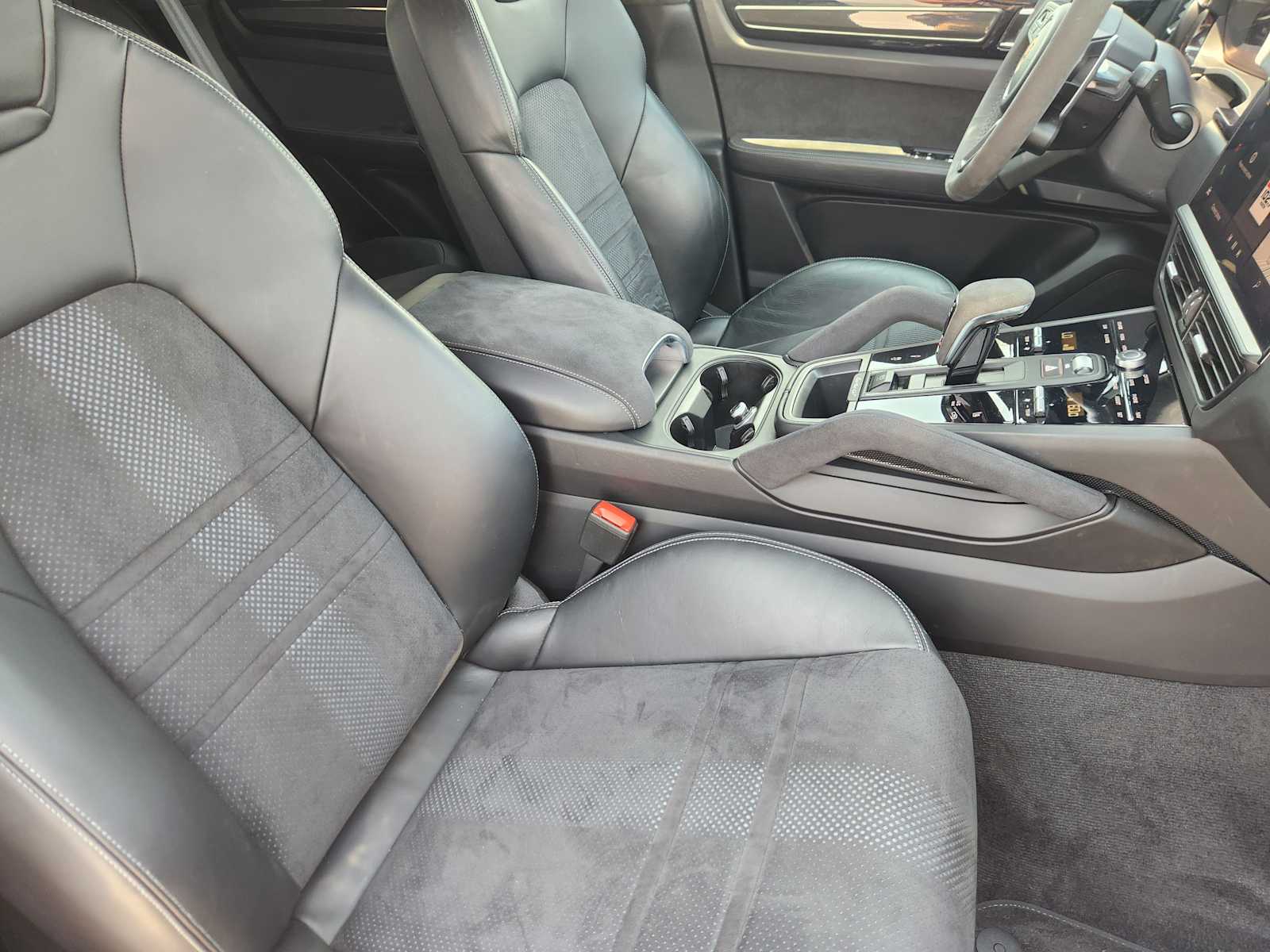 2023 Porsche Cayenne Turbo GT Coupe photo 12