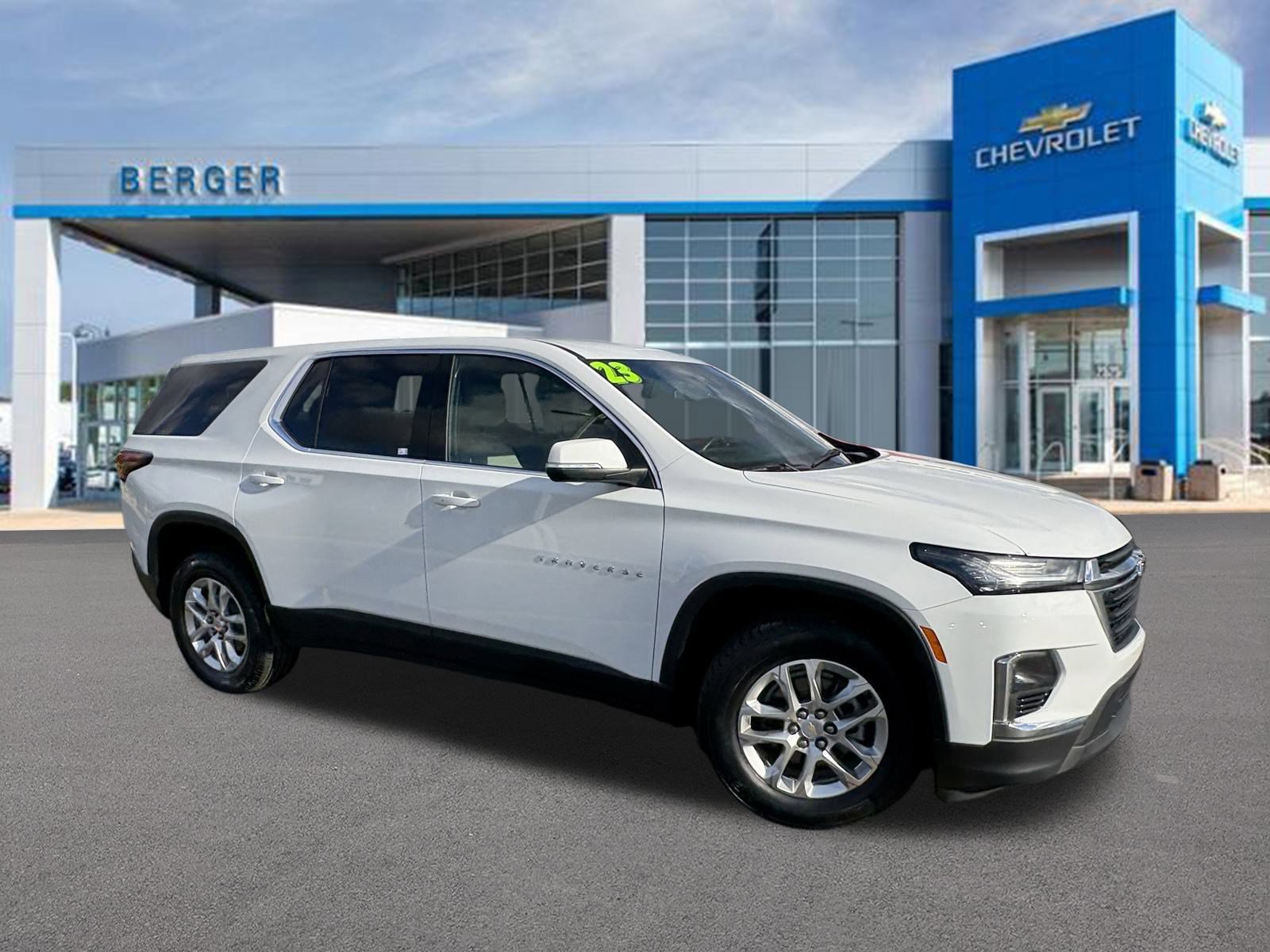 2023 Chevrolet Traverse LS