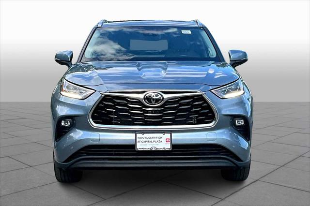 2023 Toyota Highlander Limited photo 3