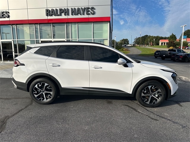 2025 Kia Sportage EX photo 2