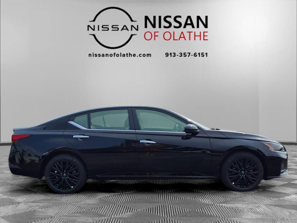 2025 Nissan Altima SV Special Edition photo 24