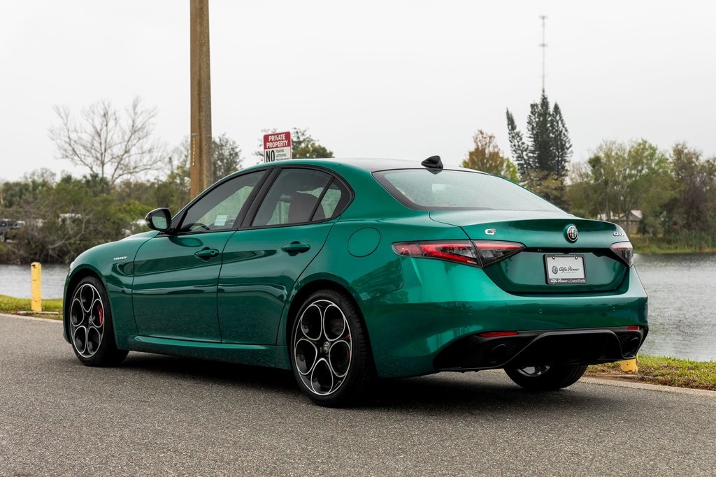 2025 Alfa Romeo Giulia Base photo 5