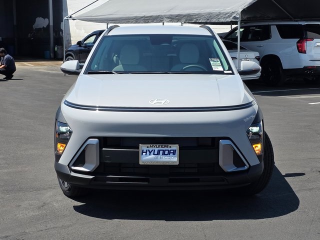 2025 Hyundai Kona SEL photo 3