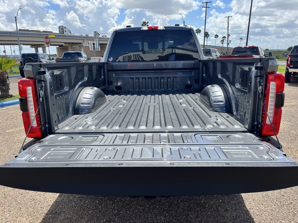2026 Ford F-350 Lariat photo 22