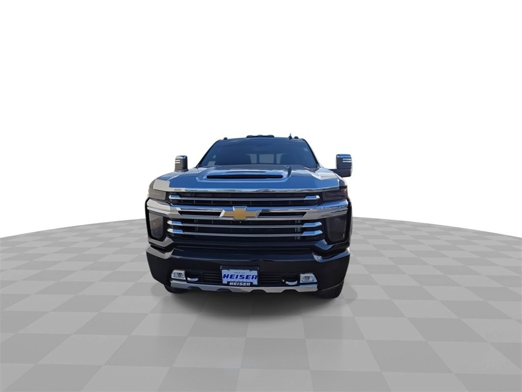 2021 Chevrolet Silverado 2500HD High Country photo 3
