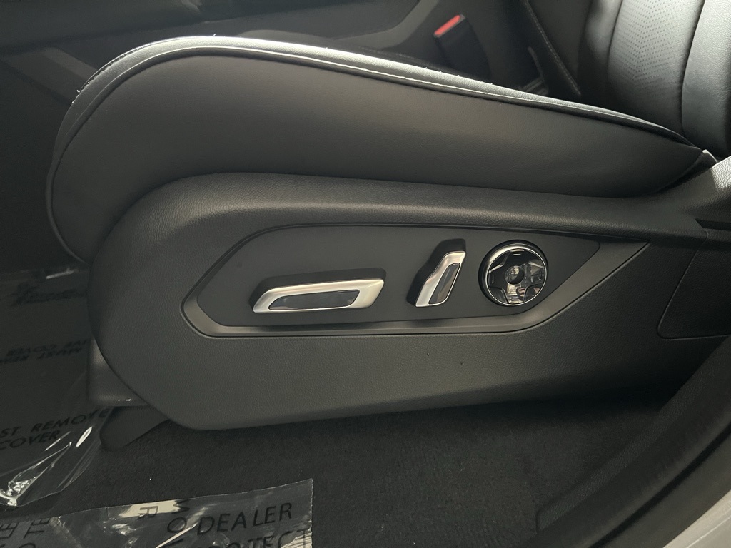 2026 Acura MDX Technology SH-AWD photo 12