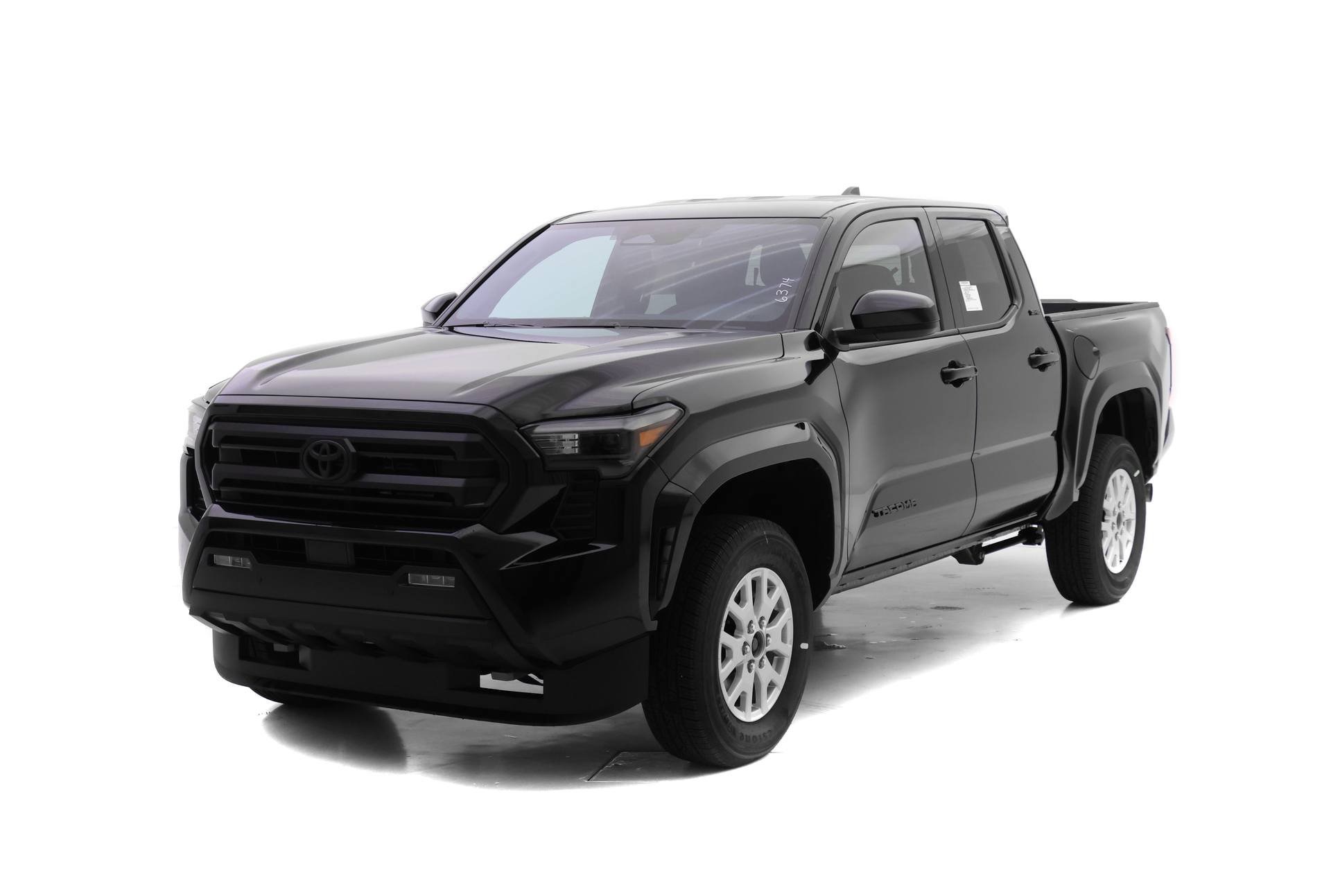 2025 Toyota Tacoma SR5's photo