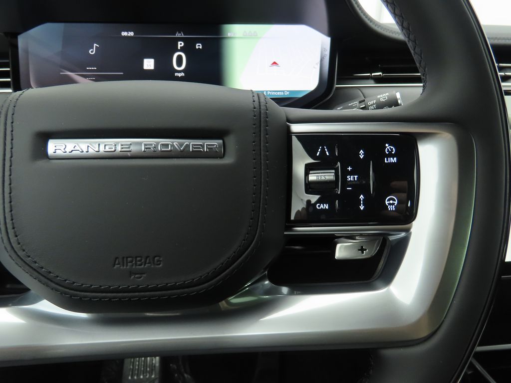 2025 Land Rover Range Rover SE photo 12