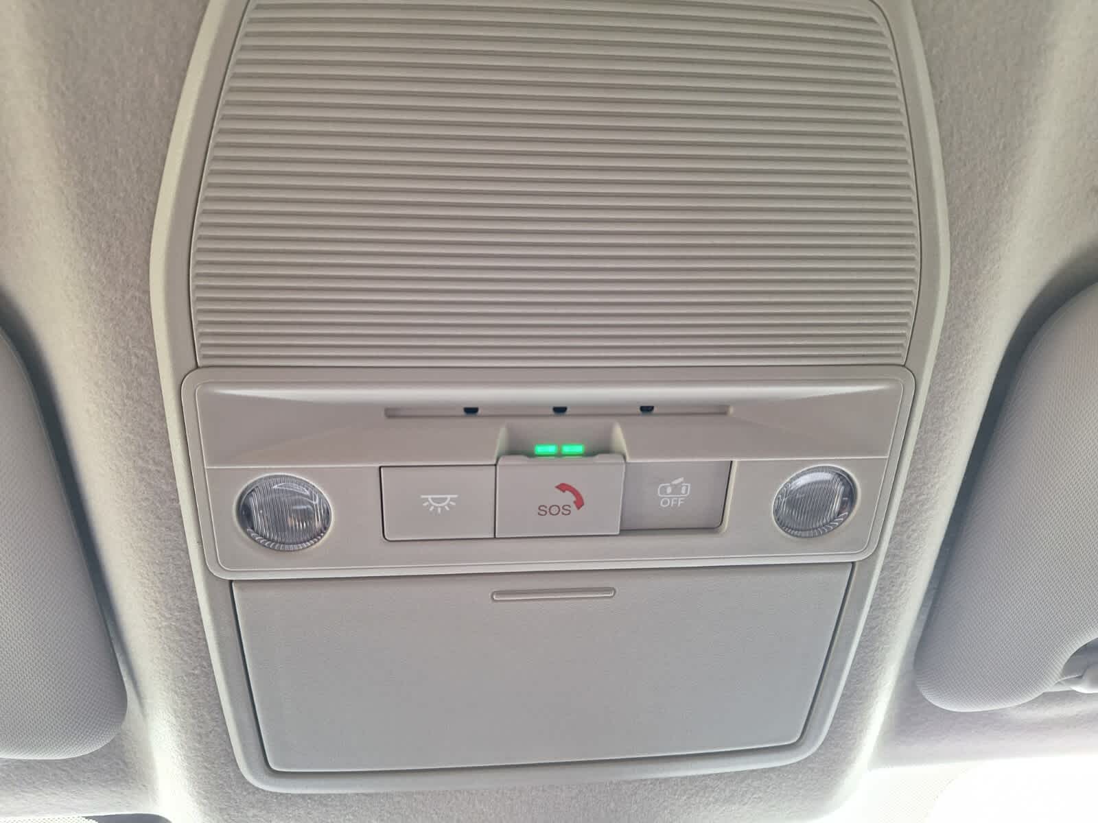 2026 Nissan Kicks SR photo 19
