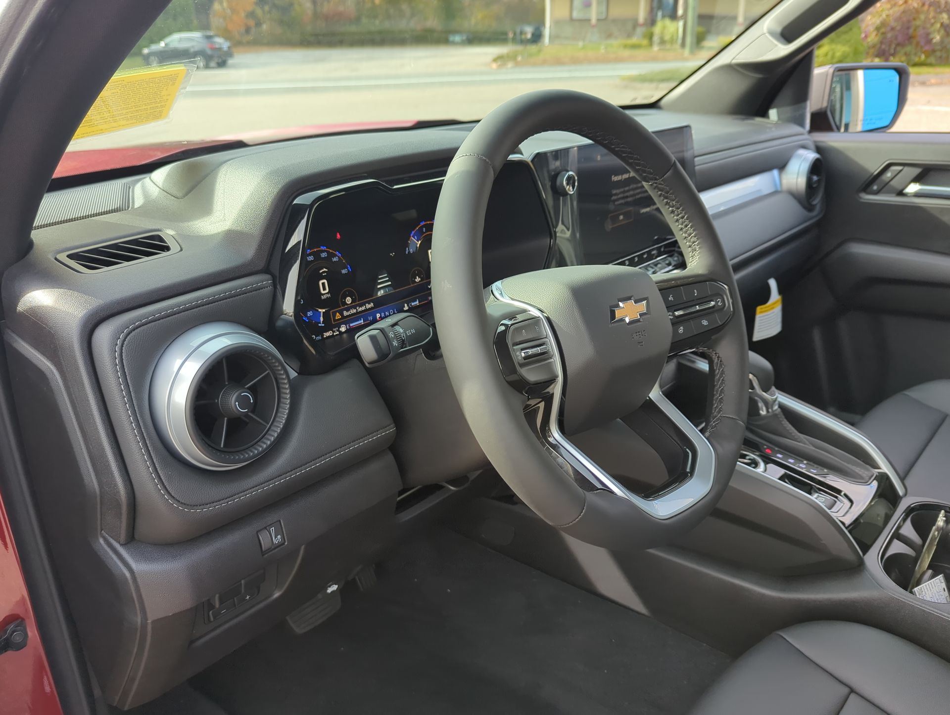 2026 Chevrolet Colorado LT photo 2