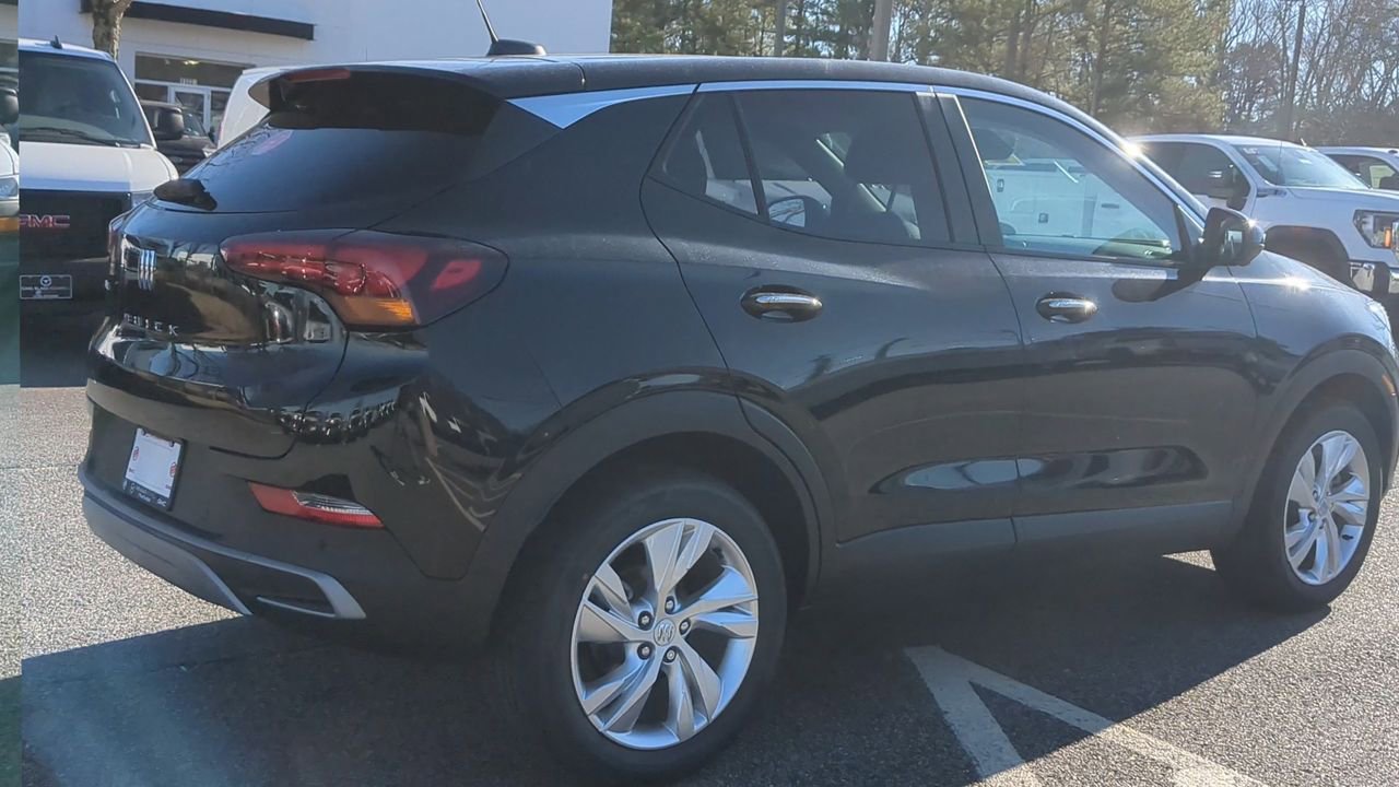 2025 Buick Encore GX Preferred photo 8