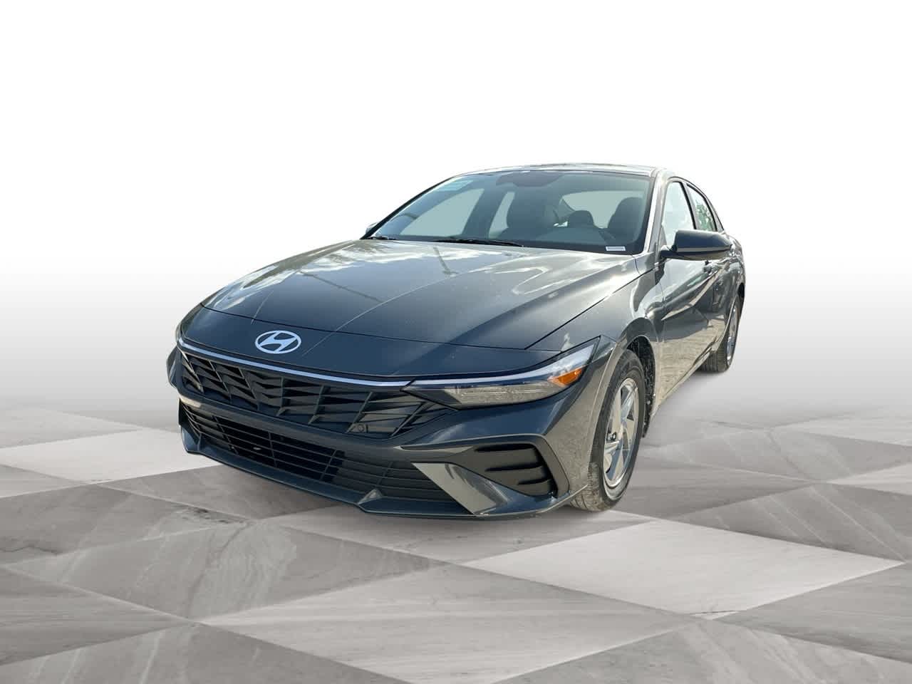 2025 Hyundai Elantra SE photo 4