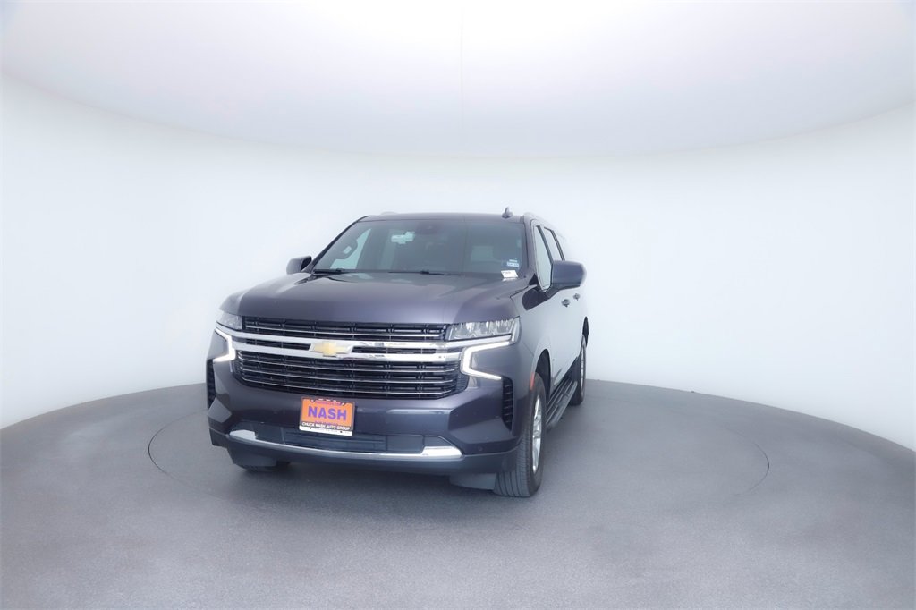 2023 Chevrolet Suburban LT photo 13