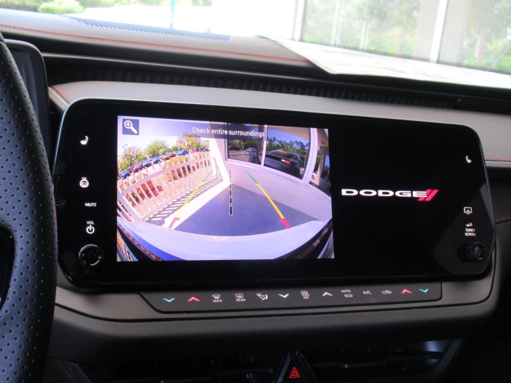2025 Dodge Charger R/T photo 17