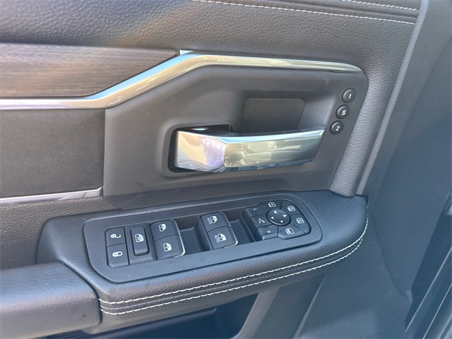 2026 Ram 2500 Laramie photo 9