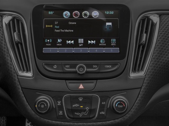 2017 Chevrolet Malibu 1LT photo 13