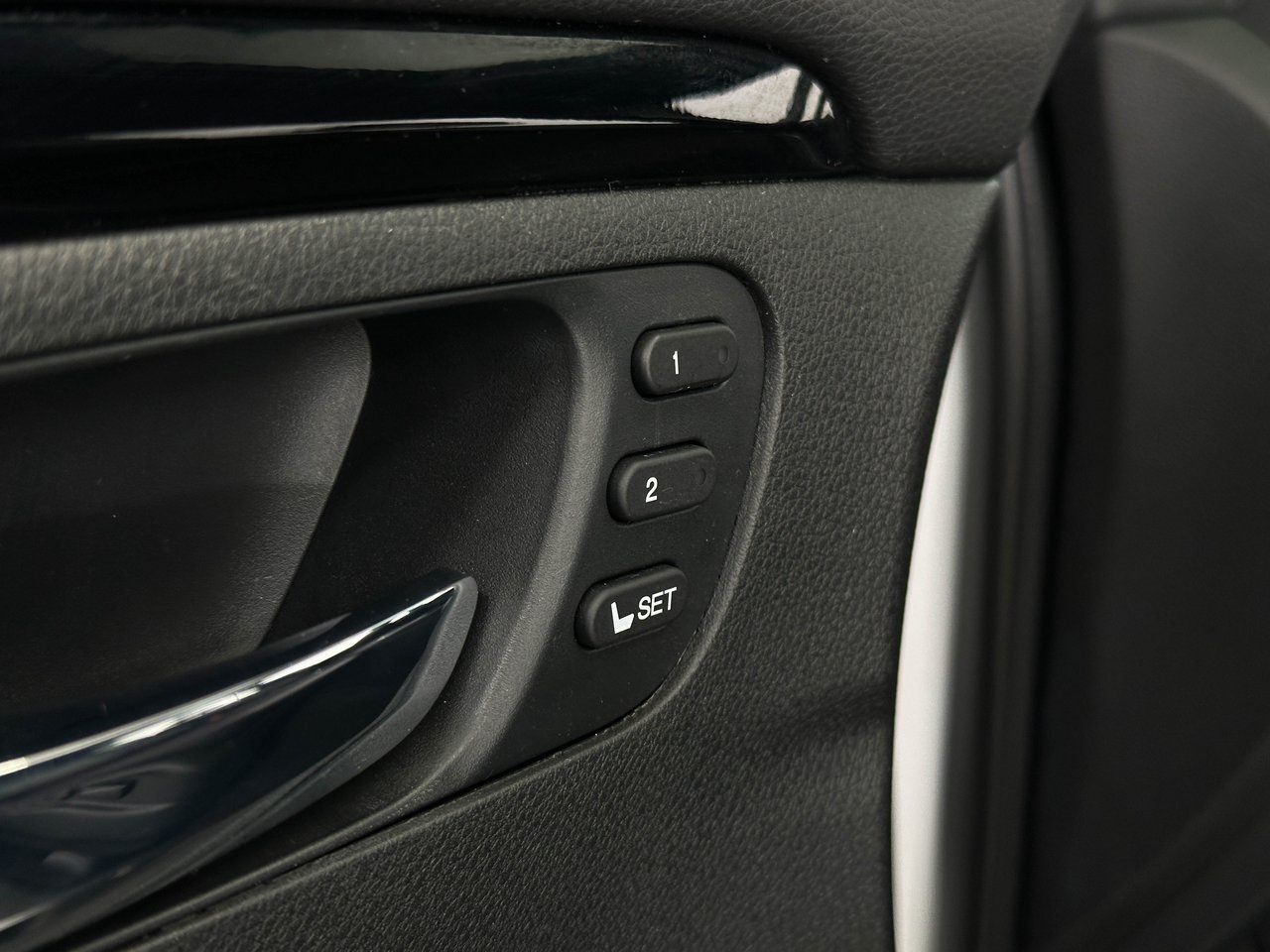 2023 Honda Ridgeline Black Edition photo 24