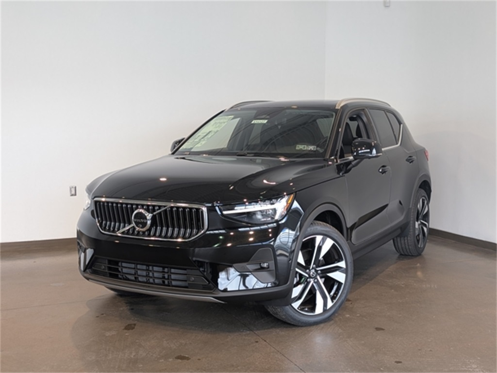 2025 Volvo XC40 Ultra's photo