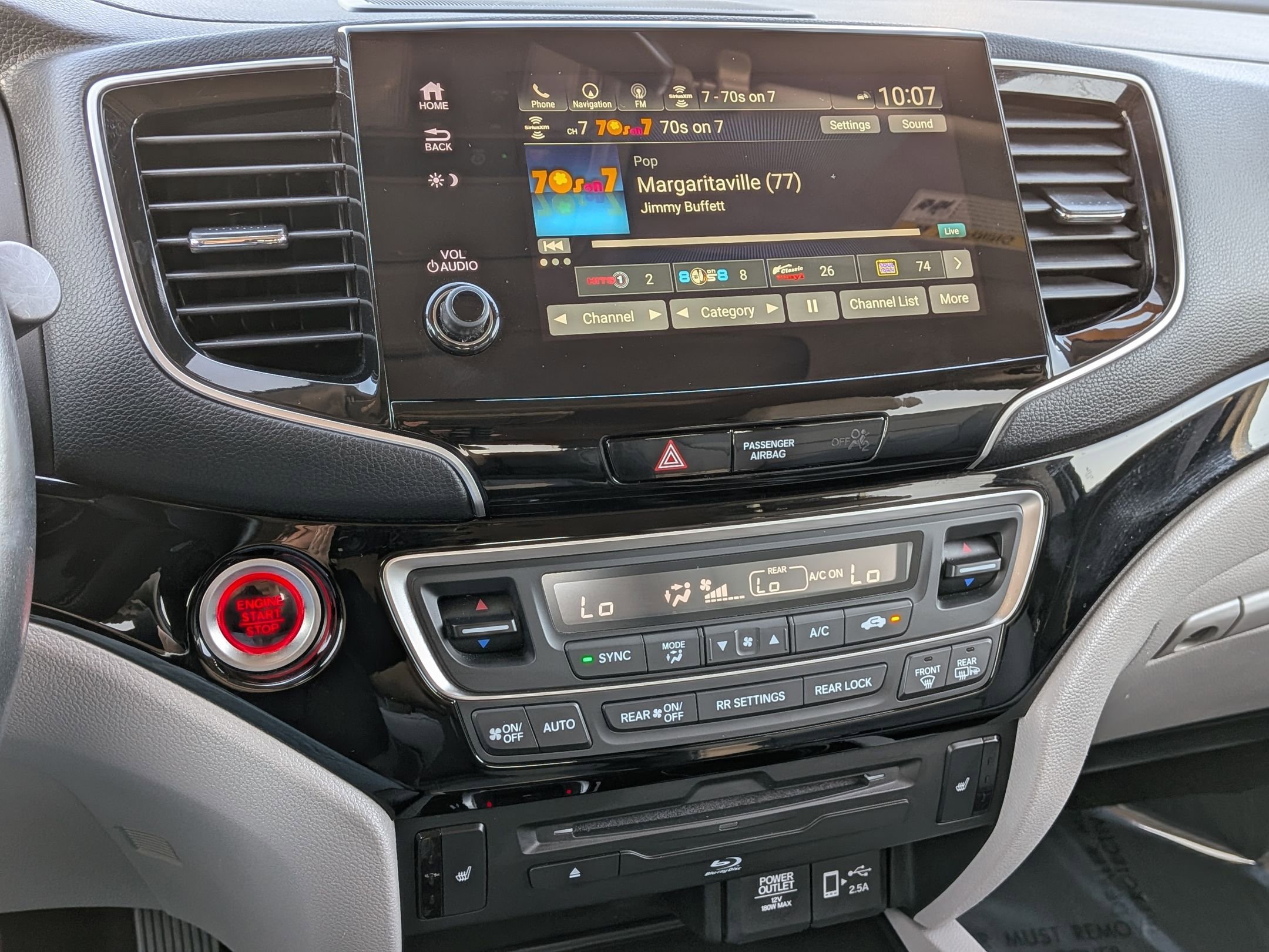 2019 Honda Pilot Touring photo 18