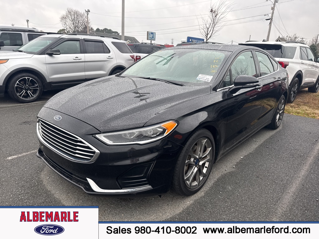 2020 Ford Fusion SEL's photo