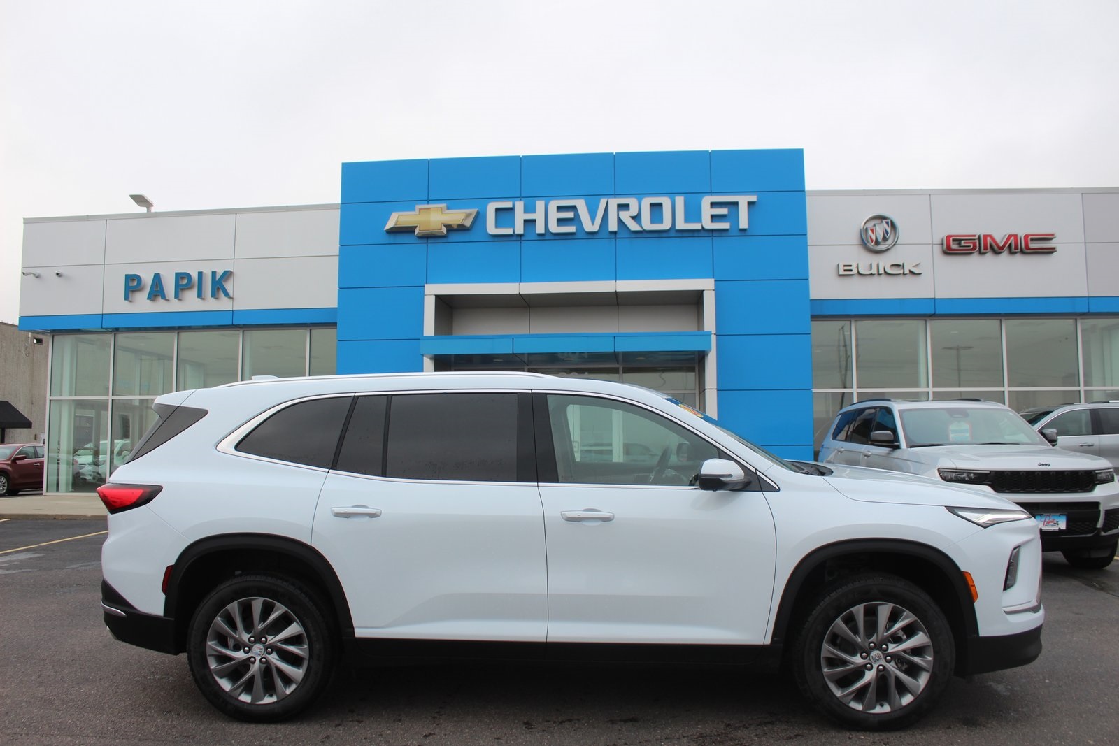 2026 Buick Enclave Preferred's photo