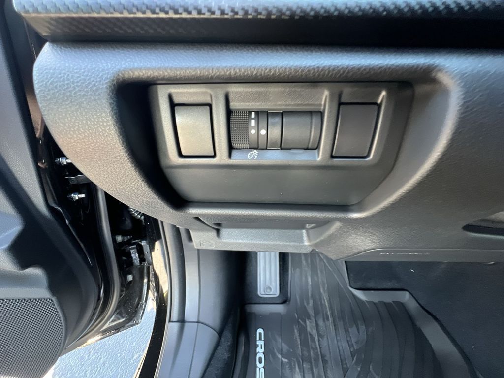 2025 Subaru Crosstrek Premium photo 14