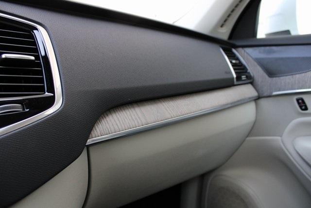 2024 Volvo XC90 Recharge T8 Plus photo 8