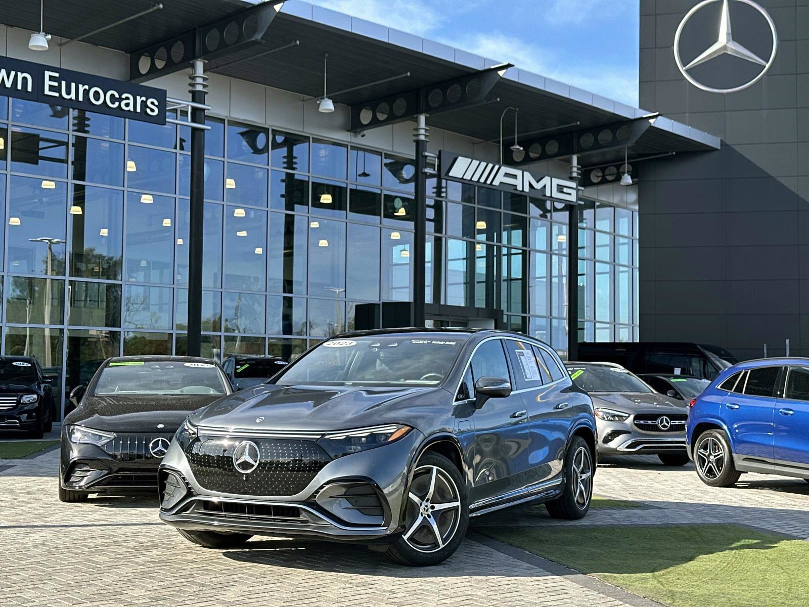 2023 Mercedes-Benz EQS SUV Base's photo