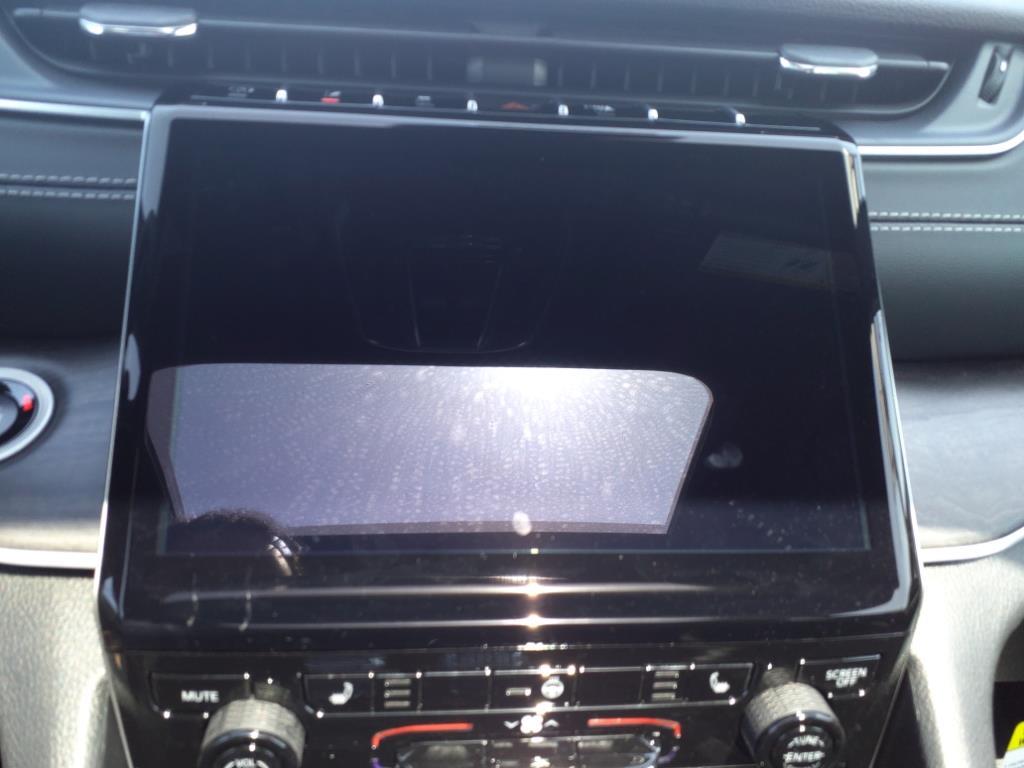 2025 Jeep Grand Cherokee Limited photo 6