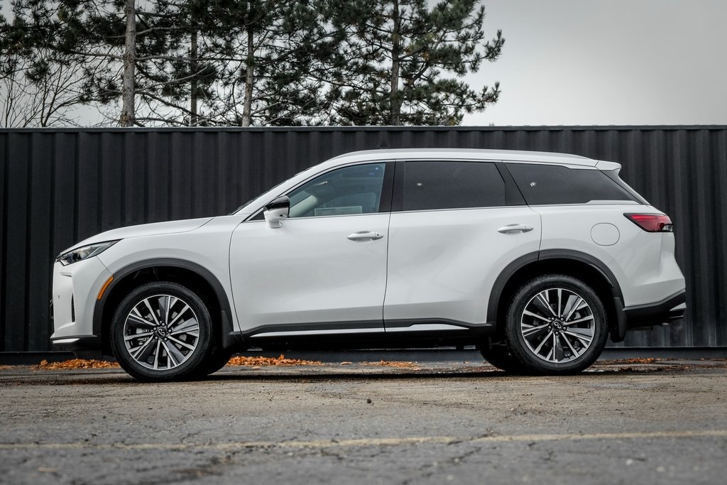 2026 Infiniti QX60 Luxe AWD photo 2