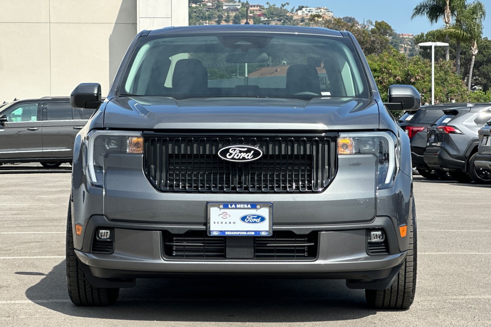 2025 Ford Maverick photo 8